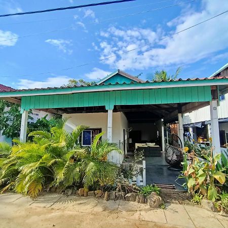 Sam'S Guesthouse M'Pai Bay Đảo Koh Rong Samloem Ngoại thất bức ảnh