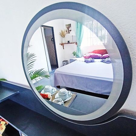Sam'S Guesthouse M'Pai Bay Đảo Koh Rong Samloem Ngoại thất bức ảnh