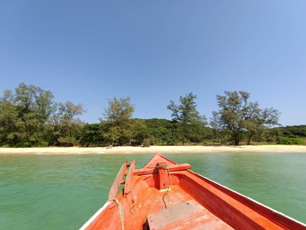 Sam'S Guesthouse M'Pai Bay Đảo Koh Rong Samloem Ngoại thất bức ảnh